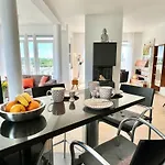 Wiederkehr Penthouse Ruegen Living 아파트 *