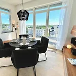 Wiederkehr Penthouse Ruegen Living 아파트